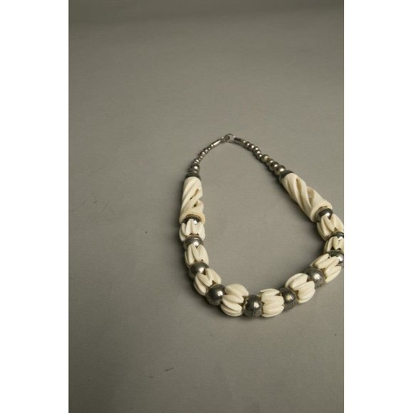 VINTAGE EXOTIC NECKLACE - Picture 2 of 2